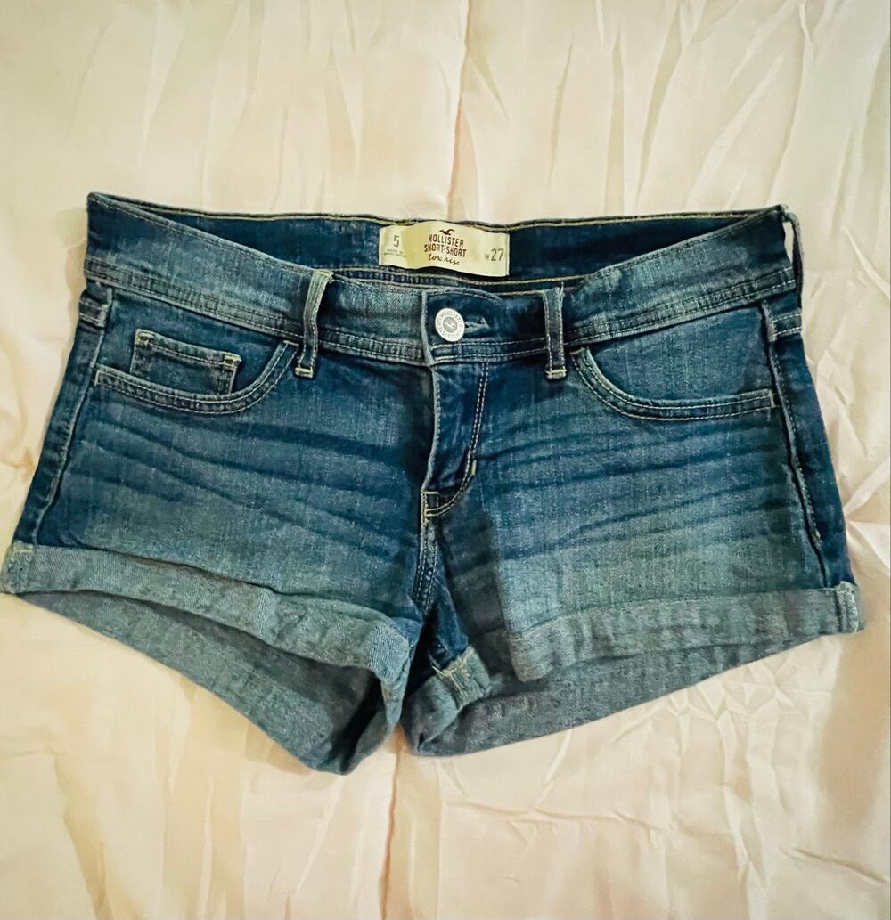 Women’s Hollister Short Shorts Size 5/W27